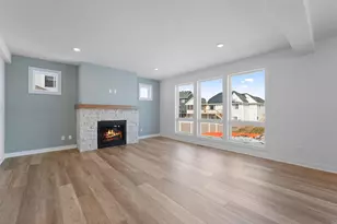 7459 Waters Edge Ave, Shakopee, MN 55379 - Photo 4