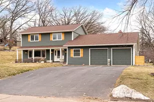 15392 Boulder Creek Dr, Minnetonka, MN 55345 - Photo 1