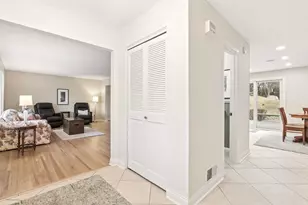 15392 Boulder Creek Dr, Minnetonka, MN 55345 - Photo 10