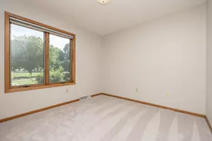 1813 6th Ave W, Shakopee, MN 55379 - Photo 16