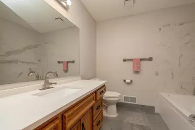 1813 6th Avenue W, Shakopee, MN 55379 - Photo 18