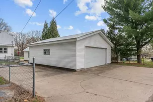 819 Hopwood Ave, Menomonie, WI 54751 - Photo 10