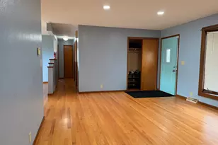117 Southdale St SE, Sleepy Eye, MN 56085 - Photo 6