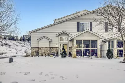 6689 Pine Crest Trail S, Cottage Grove, MN 55016 - Photo 2