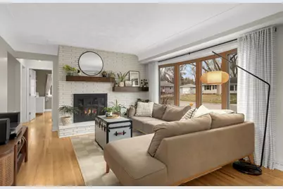 1981 Glenpaul Avenue, Arden Hills, MN 55112 - Photo 2