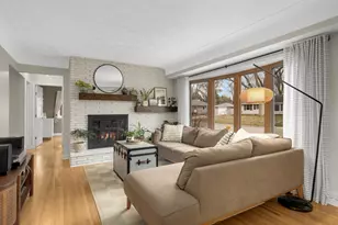 1981 Glenpaul Ave, Arden Hills, MN 55112 - Photo 2