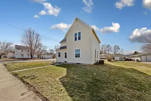 209 Division St S, Morristown, MN 55052 - Photo 4