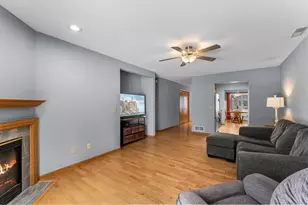 806 Woodland Ln, New Richmond, WI 54017 - Photo 6