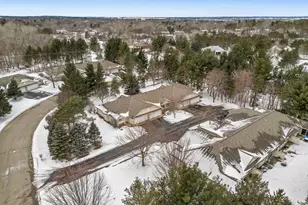 806 Woodland Ln, New Richmond, WI 54017 - Photo 2