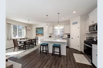 404 Grant Avenue SE, Hutchinson, MN 55350 - Photo 6