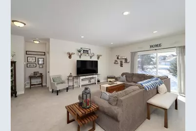 404 Grant Avenue SE, Hutchinson, MN 55350 - Photo 4