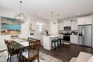 404 Grant Ave SE, Hutchinson, MN 55350 - Photo 8