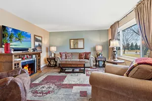 9658 Crestview Dr, Saint Joseph, MN 56374 - Photo 10