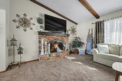 630 Tyrol Lane, Shakopee, MN 55379 - Photo 4