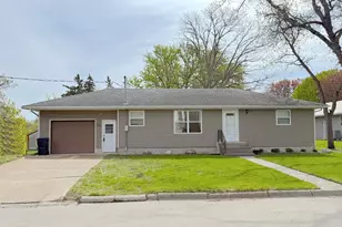 812 Main St N, Minnesota Lake, MN 56068 - Photo 1