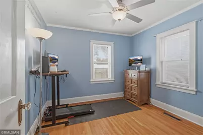 1067 Robert Street S, West Saint Paul, MN 55118 - Photo 12