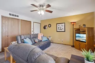 3335 Nevada Ave N, Crystal, MN 55427 - Photo 4