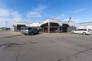 211 Nokomis St, Alexandria, MN 56308 - Photo 1