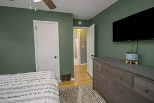 4934 Sheridan Ave N, Minneapolis, MN 55430 - Photo 16