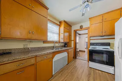 718 6th Street N, Saint James, MN 56081 - Photo 10