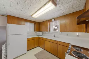 730 9th St NW, Faribault, MN 55021 - Photo 8