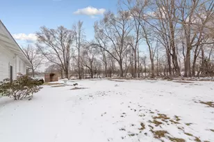 730 9th St NW, Faribault, MN 55021 - Photo 4