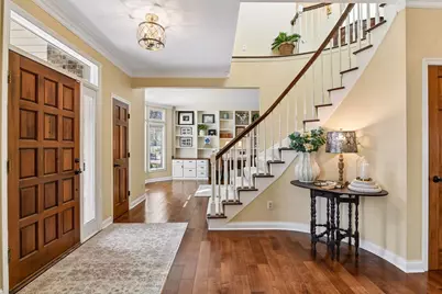 291 Trappers Pass, Chanhassen, MN 55317 - Photo 4