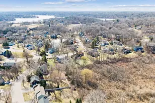 291 Trappers Pass, Chanhassen, MN 55317 - Photo 76