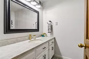 291 Trappers Pass, Chanhassen, MN 55317 - Photo 64