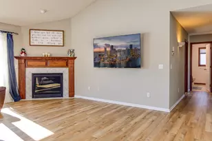 2484 Briar Oakes Blvd, Monticello, MN 55362 - Photo 10