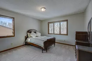 214 Woodridge Dr, Vadnais Heights, MN 55127 - Photo 18