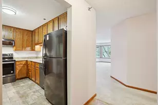 4035 Victoria St N, Shoreview, MN 55126 - Photo 12