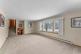 901 Cheri Ln, Mendota Heights, MN 55120 - Photo 10