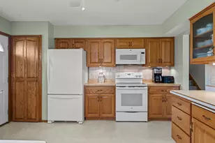 901 Cheri Ln, Mendota Heights, MN 55120 - Photo 16