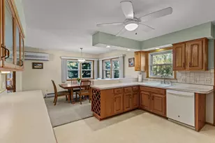 901 Cheri Ln, Mendota Heights, MN 55120 - Photo 14