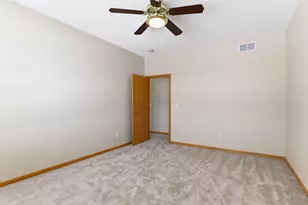 2888 Eagle Valley Dr, Woodbury, MN 55129 - Photo 54