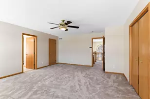 2888 Eagle Valley Dr, Woodbury, MN 55129 - Photo 28