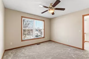 2888 Eagle Valley Dr, Woodbury, MN 55129 - Photo 30