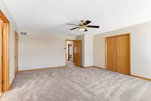 2888 Eagle Valley Dr, Woodbury, MN 55129 - Photo 32