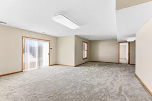 2888 Eagle Valley Dr, Woodbury, MN 55129 - Photo 46