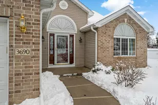 3690 Commonwealth Rd, Woodbury, MN 55125 - Photo 2