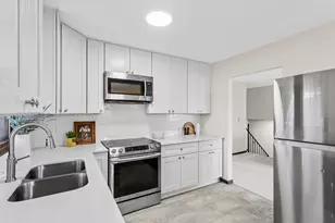 1547 20th Ave NW, New Brighton, MN 55112 - Photo 2