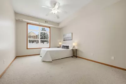 1256 County Road D E #104, Maplewood, MN 55109 - Photo 20