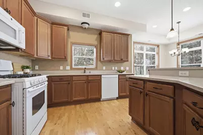 1256 County Road D E #104, Maplewood, MN 55109 - Photo 16