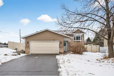 9656 Thomas Avenue N, Brooklyn Park, MN 55444 - Photo 2