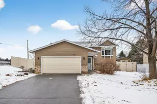 9656 Thomas Ave N, Brooklyn Park, MN 55444 - Photo 2