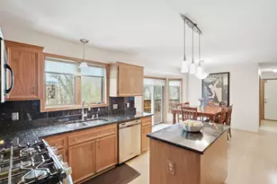 15142 Cherry Ln, Burnsville, MN 55306 - Photo 12