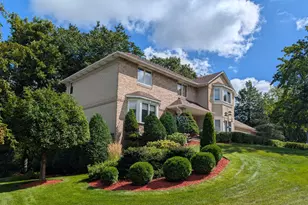 15142 Cherry Ln, Burnsville, MN 55306 - Photo 4