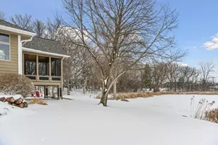 305 Pondview Ln, Chaska, MN 55318 - Photo 52