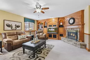 305 Pondview Ln, Chaska, MN 55318 - Photo 32